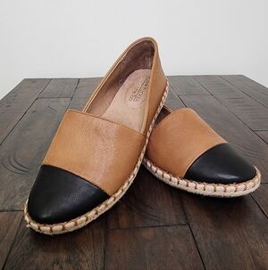 Adam Tucker Women's Tan & Black Leather Slip-On Espadrille Shoes Size 6 Casual